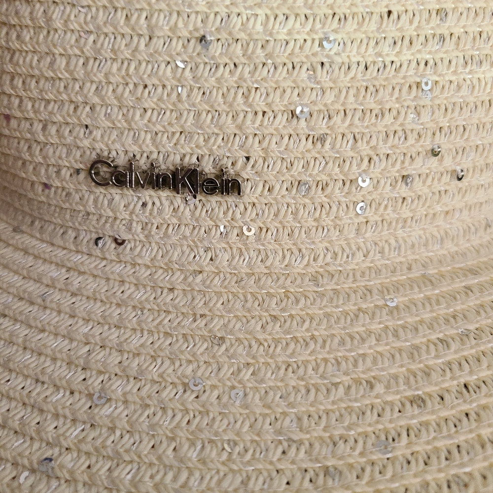 Hat - Picture 4 of 7